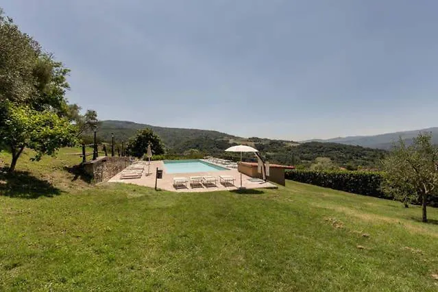 Freistehendes Agriturismo Mit Garten Und Pool Pratovecchio 0*,  Italy