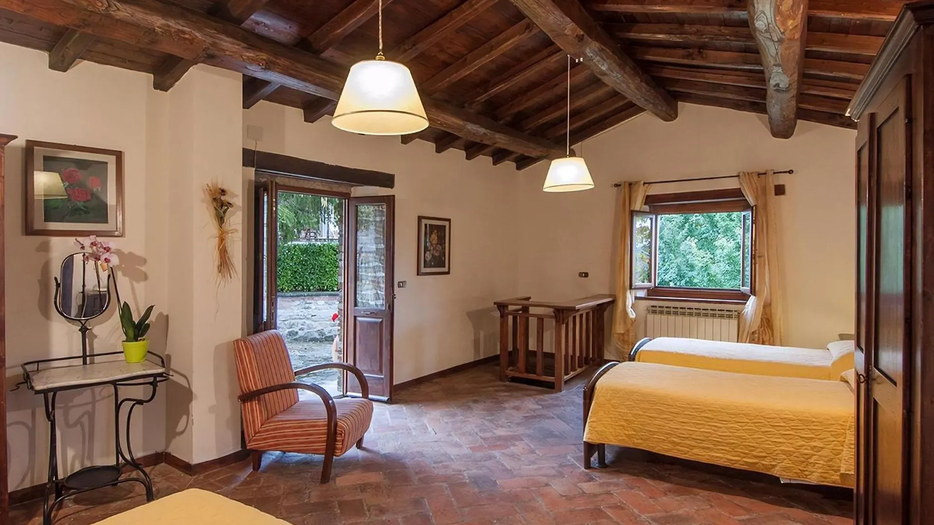 Freistehendes Agriturismo Mit Garten Und Pool Pratovecchio Italy
